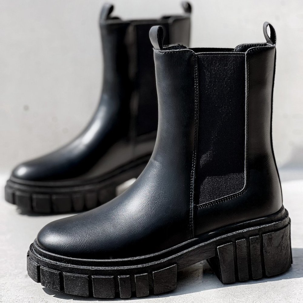 NEW Black Lug Sole Chunky Platform Elastic Ankle Block Heel Chelsea Boot Booties - Picture 7 of 12
